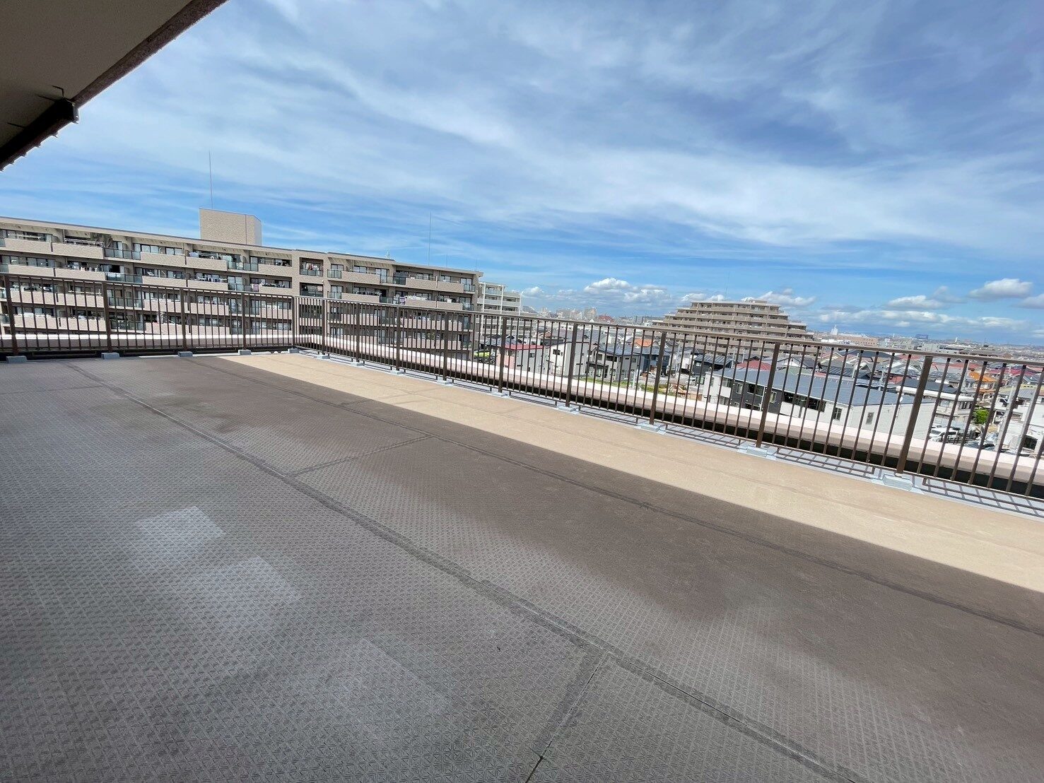 ネオハイツ西明石6階部分