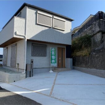 明石市朝霧東町2丁目